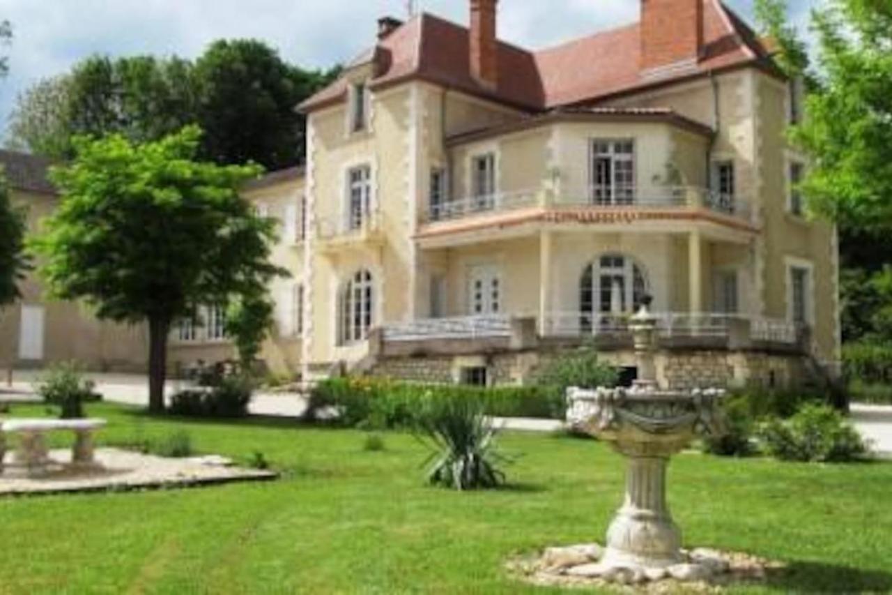 Vue Du Chateau D'Excideuil En Chambres Экстерьер фото
